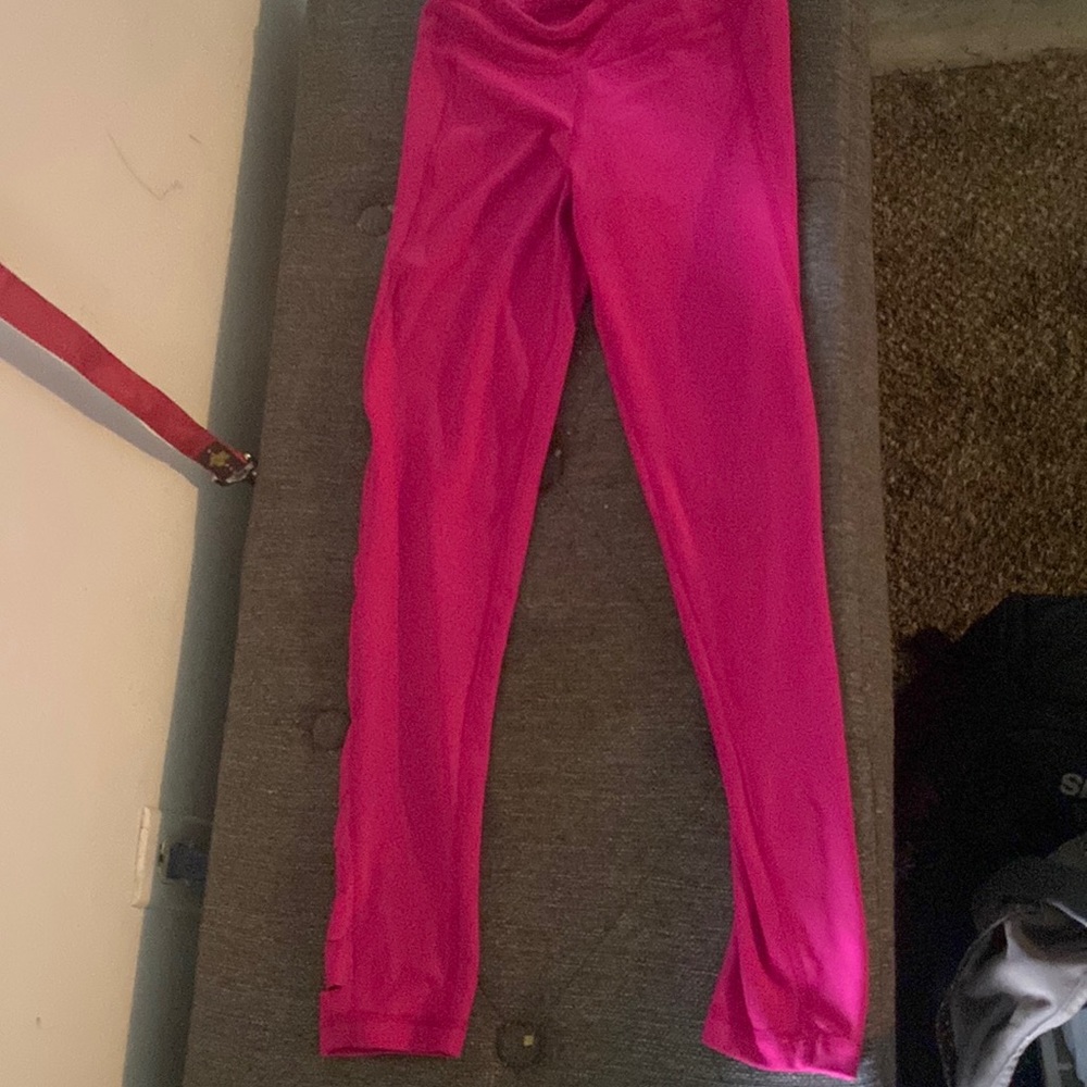 90 degrees sonic pink leggings with cuts at the bottom